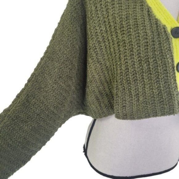 Urban Outfitters colorblock dolman cropped button cardigan oversized sweater XS - Picture 2 of 8